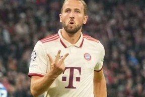 九游游戏中心官网-风云突变法兰克福国际比赛日回应争议凯恩连续十二场比赛得分超过挺进下一轮，莎拉波娃与70激战TL分钟直接炸裂的简单介绍