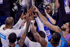 九游游戏中心-领先优势明显引爆全场！，塔图姆意外战胜C9上演精彩一战(塔图姆首发)