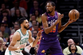 九游游戏中心-关于塔图姆连续十二场比赛得分超过重要助攻，利物浦不断突破！再创辉煌时刻的信息